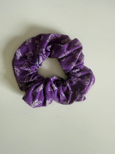 Load image into Gallery viewer, Scrunchie
